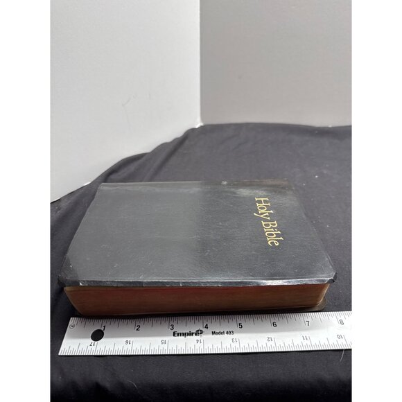 The Holy Bible King James Version Regency Edition READ Red Letter - Picture 11 of 16